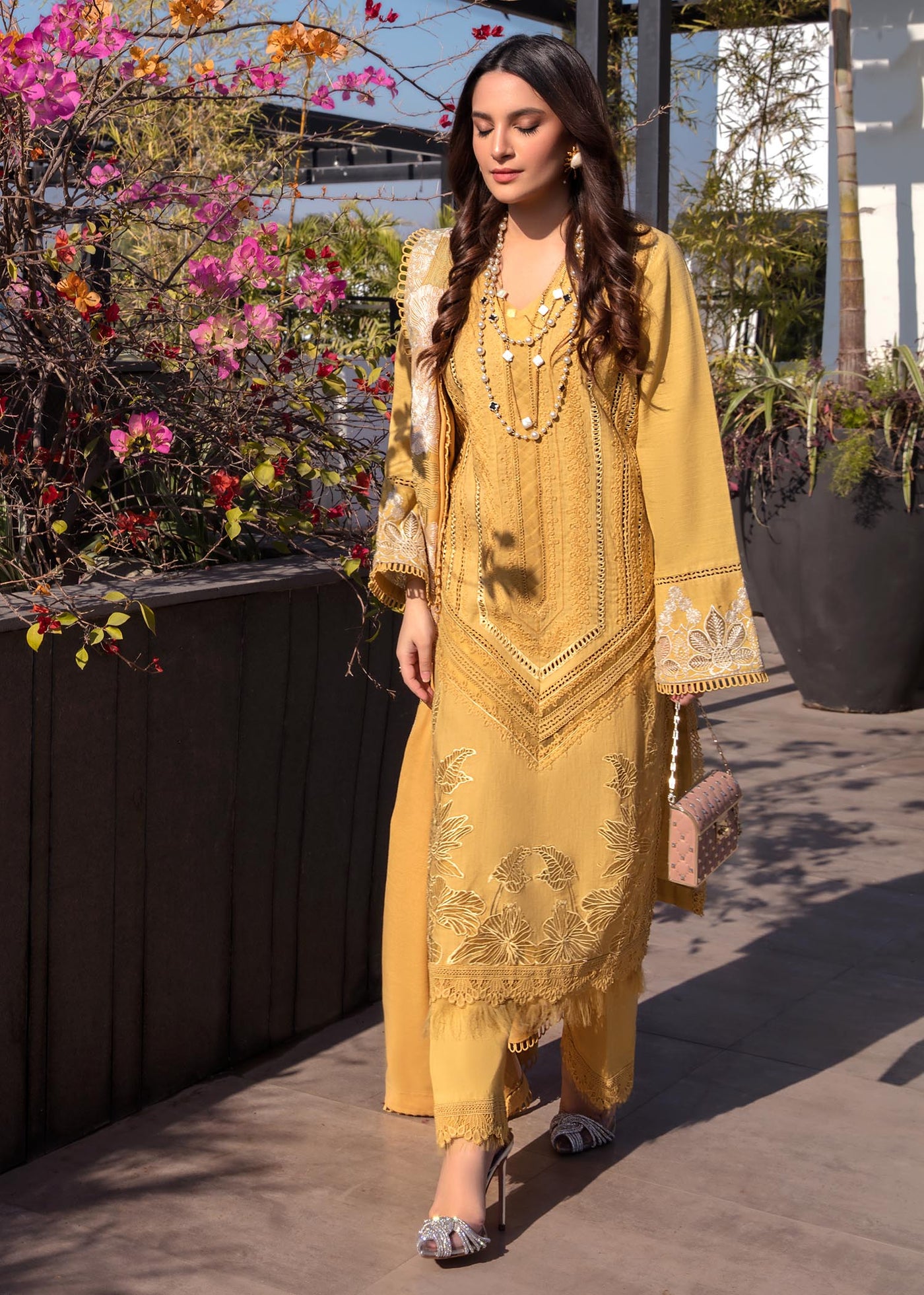 SS 1220-3 Pc Lawn Heavy Embroidery with Embroidery Lawn Duppata