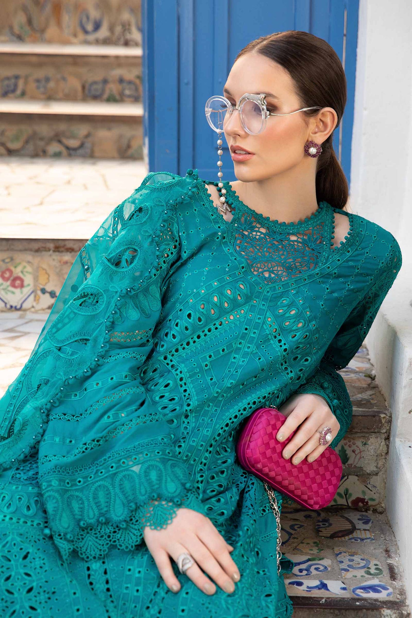 MB 2595-3Pc Embroidered Lawn Shirt with Embroidered Bamber Chiffon Dupatta