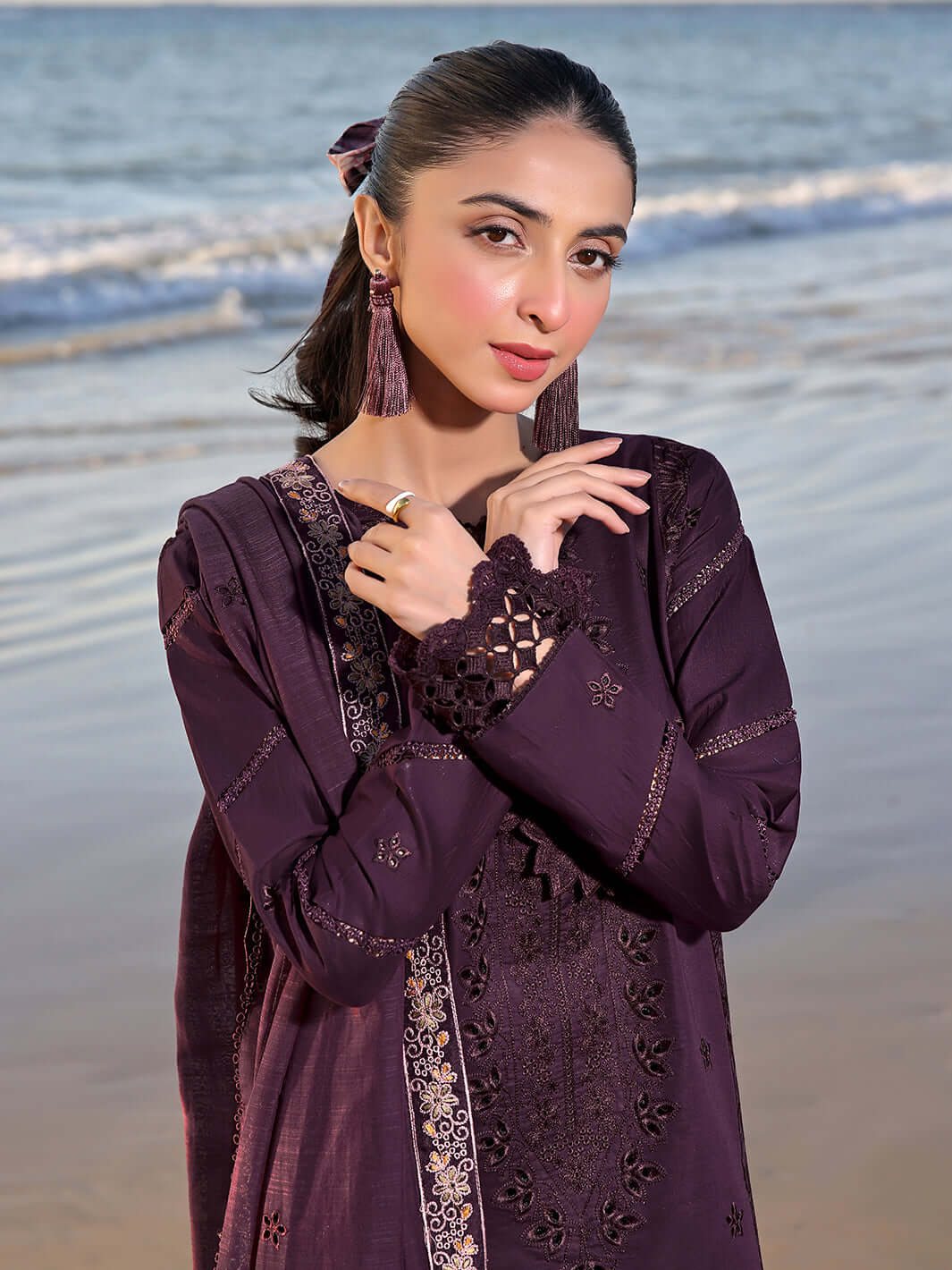 IZ 813L-3 Piece Unstitched Heavy Embroidered Chickan Kari Lawn Suit ( Full Embroidered Lawn Dupatta )