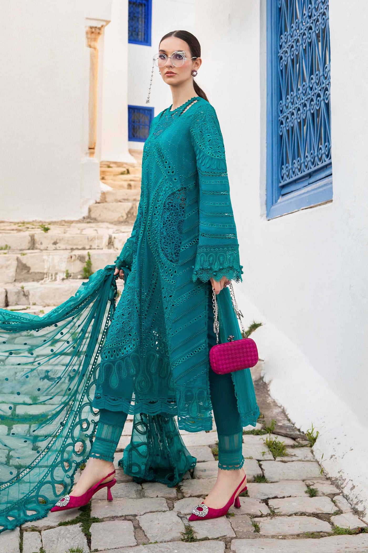MB 2595-3Pc Embroidered Lawn Shirt with Embroidered Bamber Chiffon Dupatta